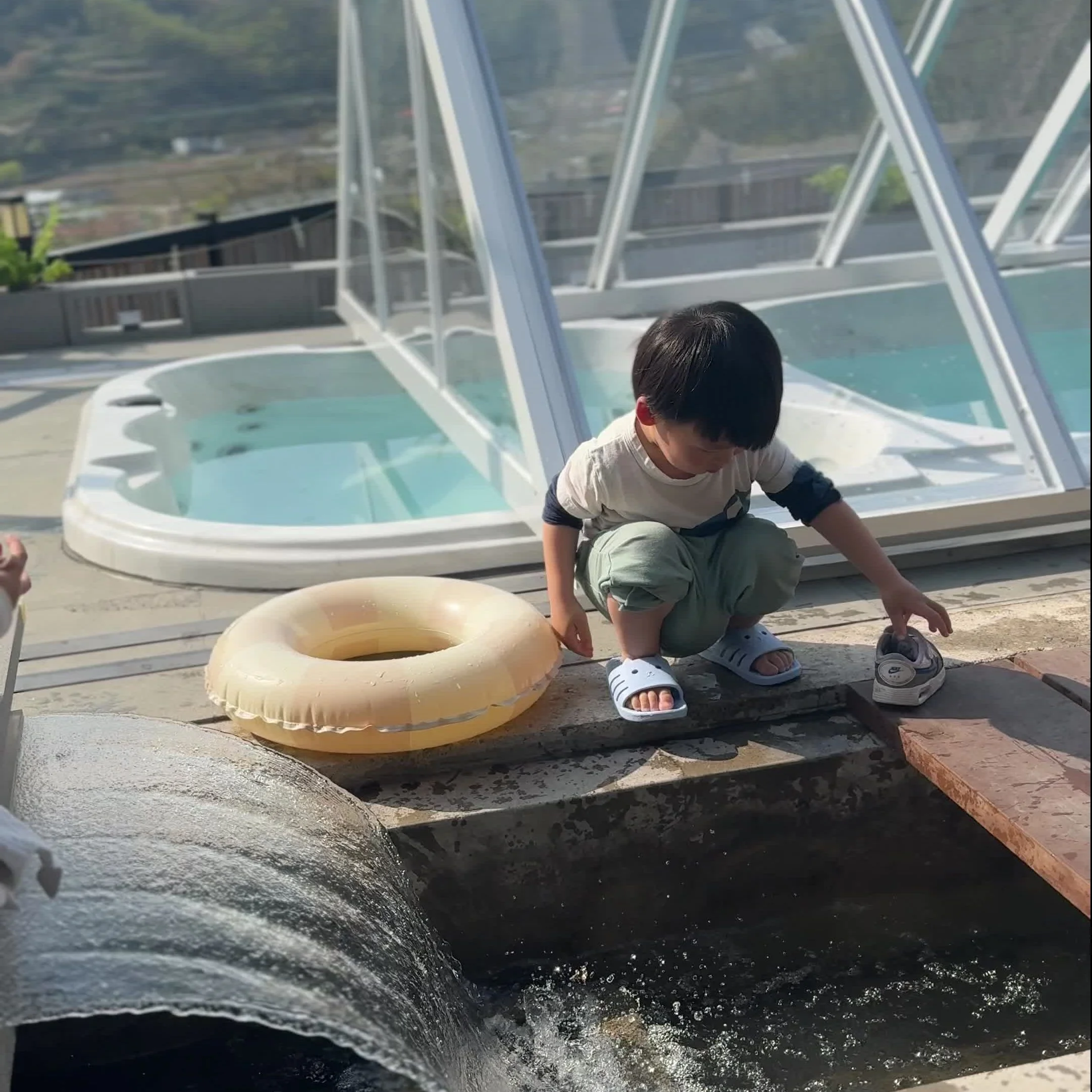바라봄풀빌라
